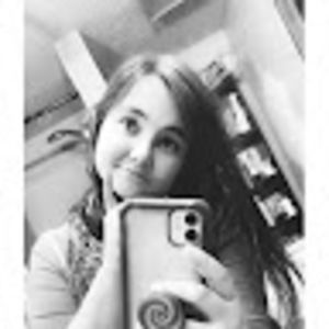 Meet your Posher, Alicia